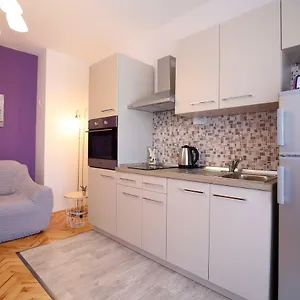 Apartman Mara, Zára